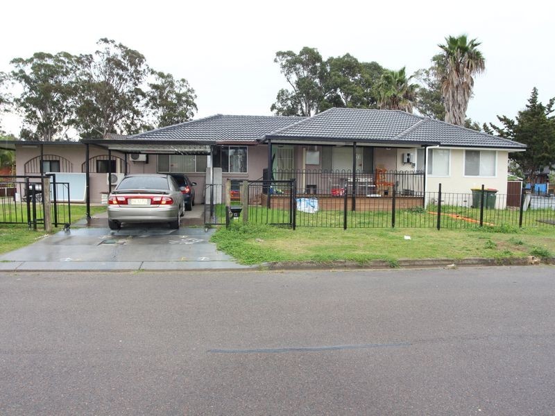 12 Jacaranda Crescent, Casula NSW 2170