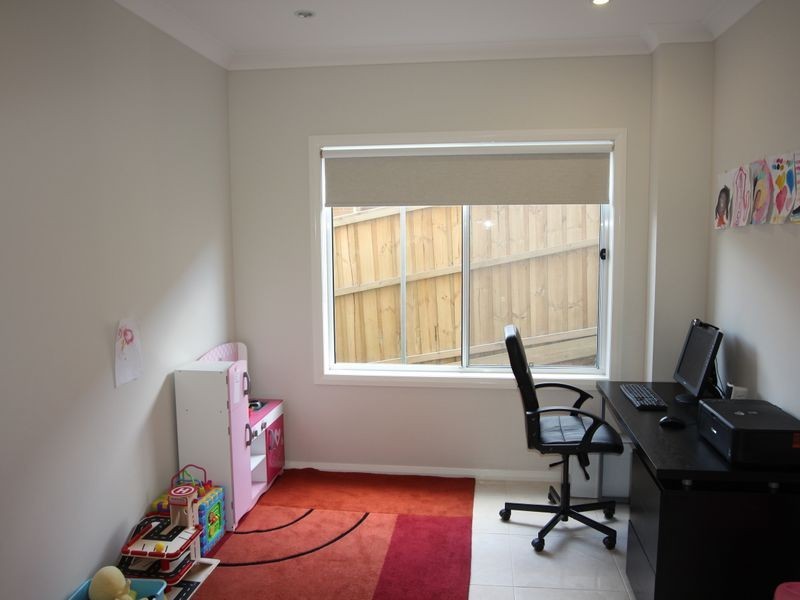 24 Mortimer Street, Minto NSW 2566