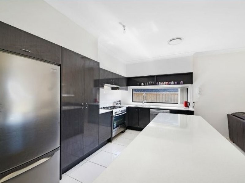 17 Pioneer Drive, Carnes Hill NSW 2171