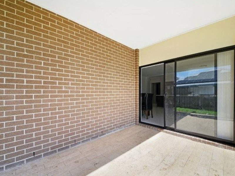 17 Pioneer Drive, Carnes Hill NSW 2171