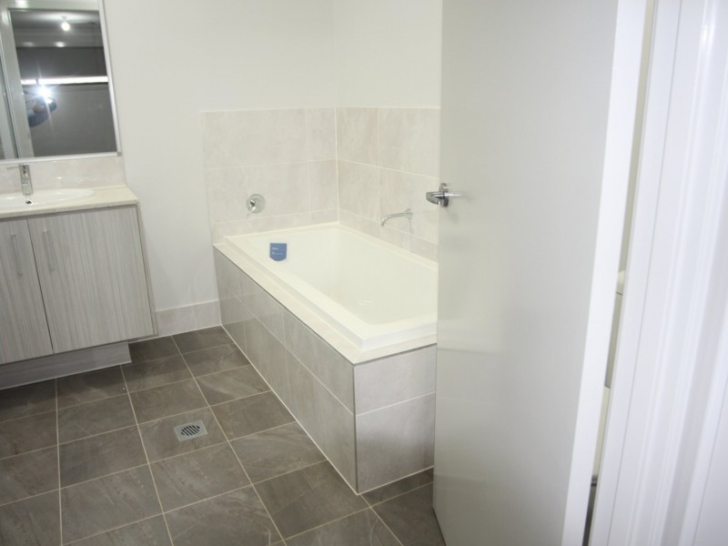 92 Jardine Drive, Edmondson Park NSW 2174