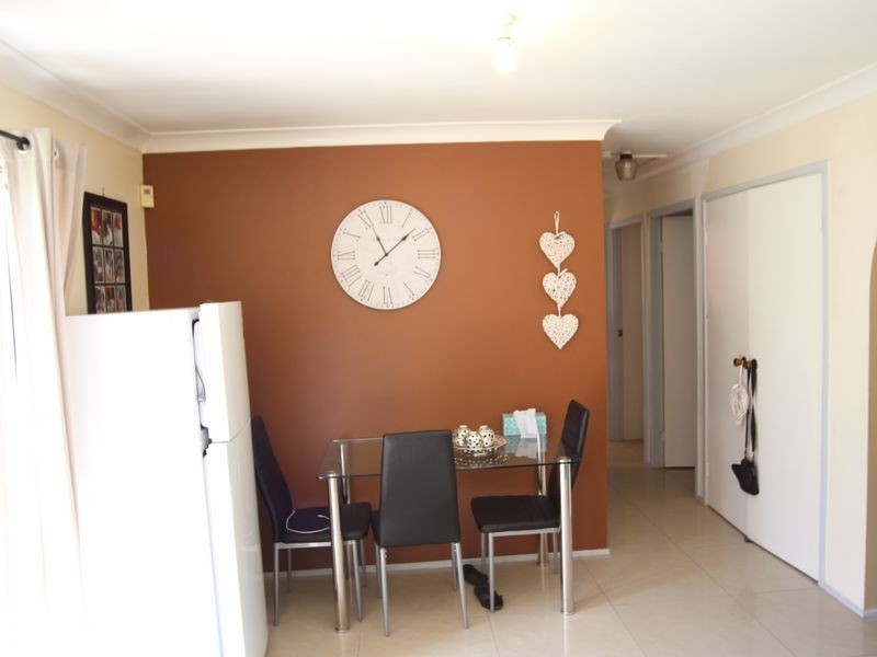 2 Packard Close, Ingleburn NSW 2565