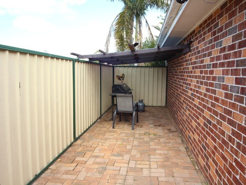 2 Packard Close, Ingleburn NSW 2565