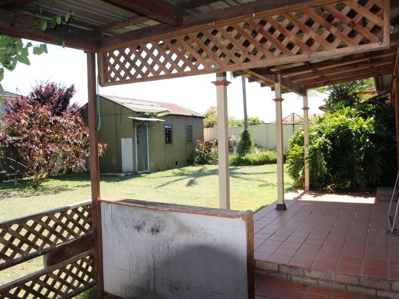 32 Pritchard Road, Macquarie Fields NSW 2564