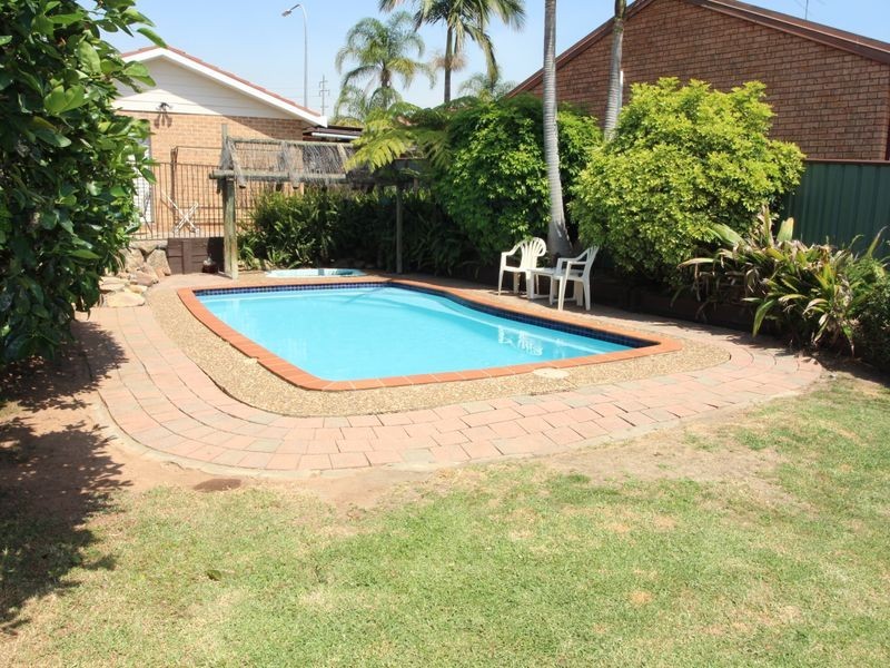49 Bugatti Drive, Ingleburn NSW 2565
