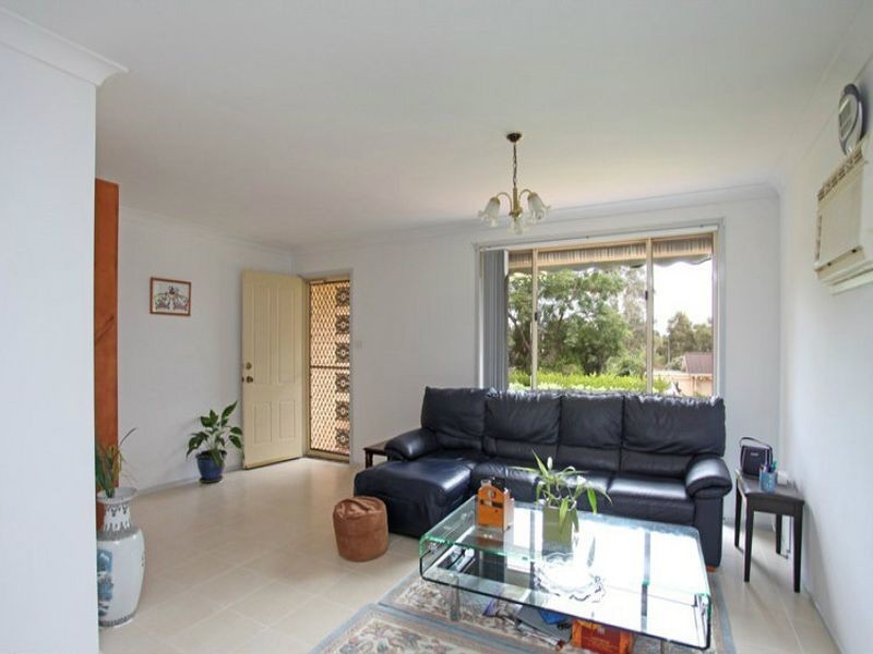 16 Blades Place, Mount Annan NSW 2567