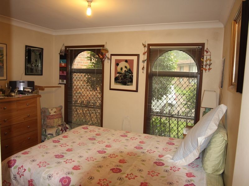 2/66 Fawcett Street, Glenfield NSW 2167
