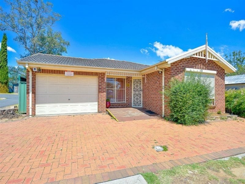 28 Oxley Street, Campbelltown NSW 2560