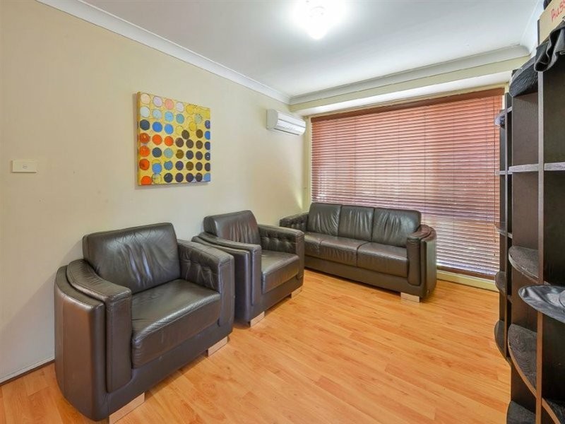 28 Oxley Street, Campbelltown NSW 2560