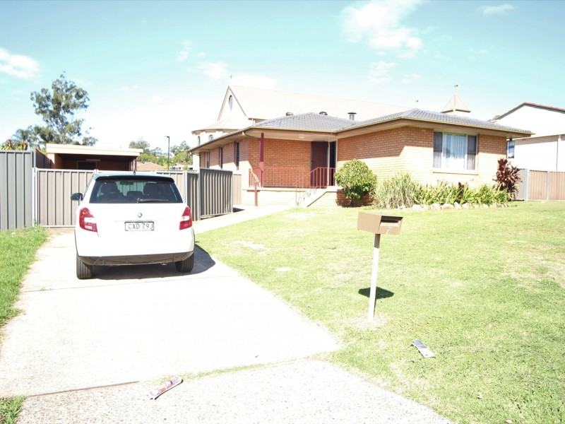 7 Pardalote Street, Ingleburn NSW 2565