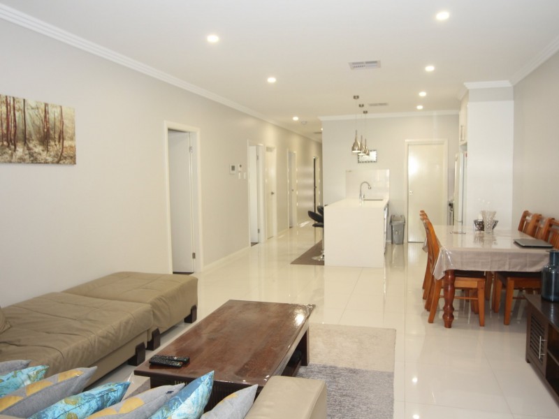 17 Australis Street, Campbelltown NSW 2560