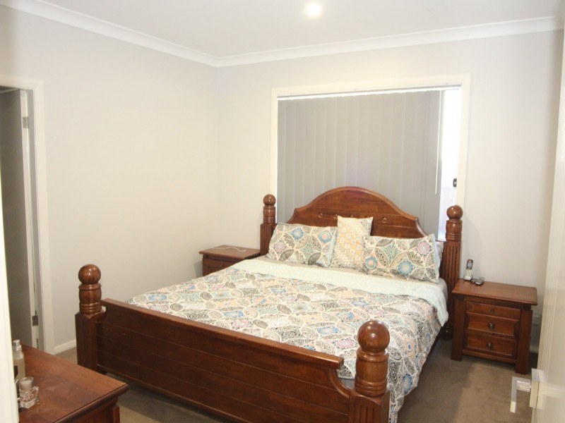 17 Australis Street, Campbelltown NSW 2560
