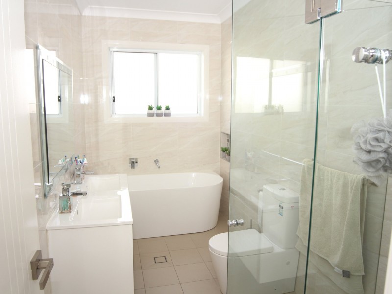 17 Australis Street, Campbelltown NSW 2560