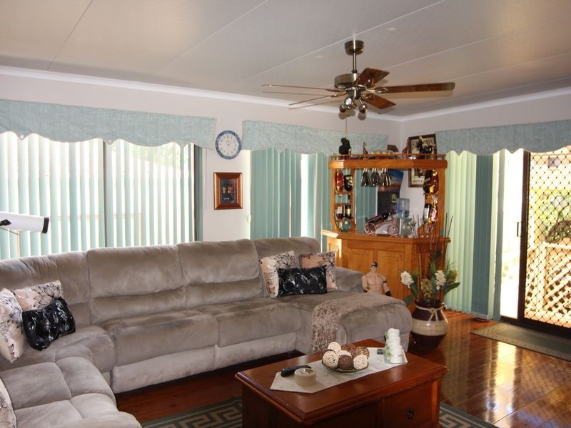 7 Emex Place, Macquarie Fields NSW 2564