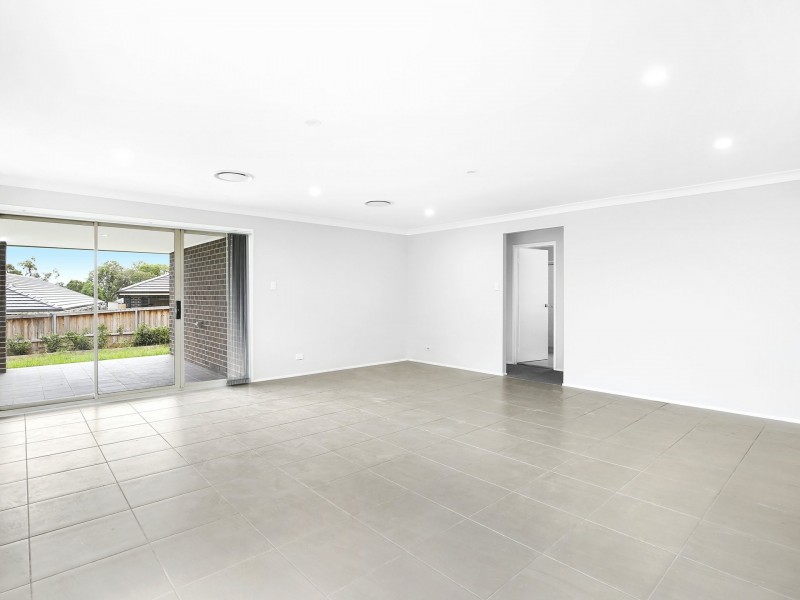 376 Riverside Drive, Airds NSW 2560