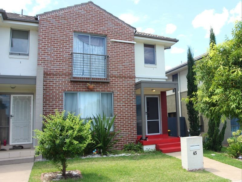 45 Atlantic Boulevard, Glenfield NSW 2167