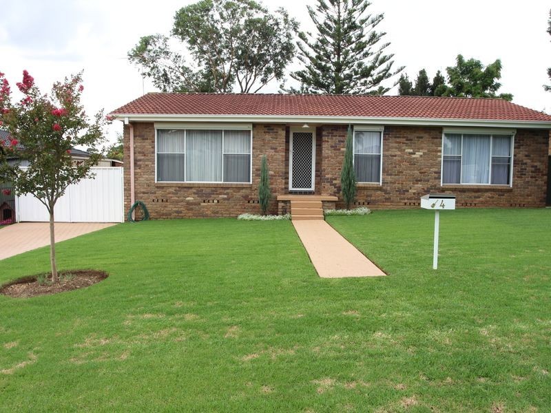 4 Irene Place, Ingleburn NSW 2565