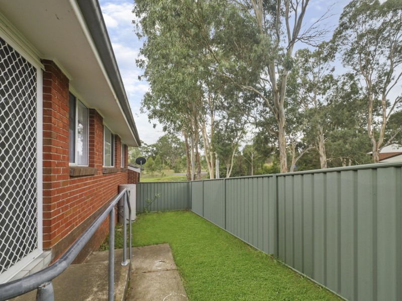 5/14 Westmoreland Rd, Minto NSW 2566