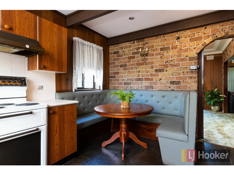 18 Kent Street, Minto NSW 2566