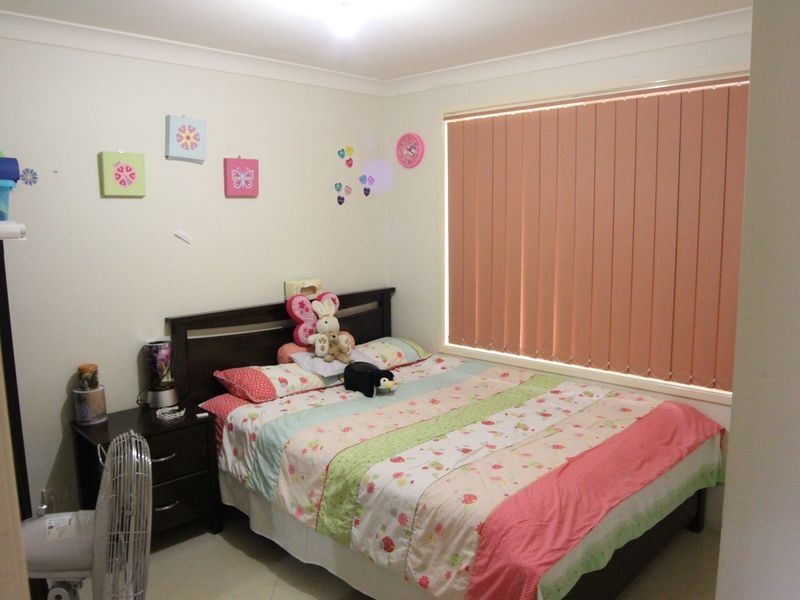 6 Zoric Close, Prestons NSW 2170