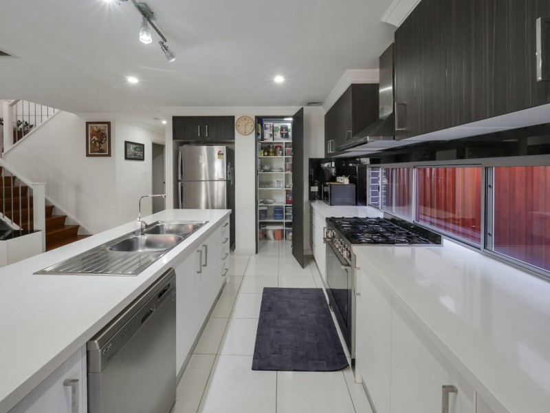 56 Elizabeth McRae Avenue, Minto NSW 2566