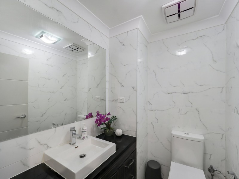 56 Elizabeth McRae Avenue, Minto NSW 2566