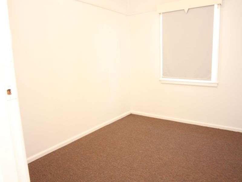 7 Cyprus Street, Macquarie Fields NSW 2564