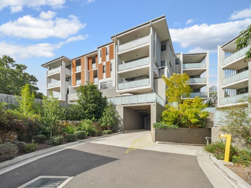 A104/2 Rowe Drive, Potts Hill NSW 2143