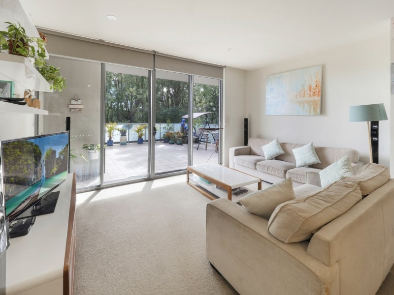 A104/2 Rowe Drive, Potts Hill NSW 2143