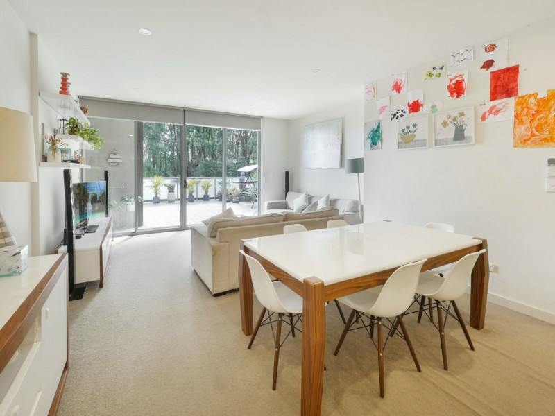 A104/2 Rowe Drive, Potts Hill NSW 2143