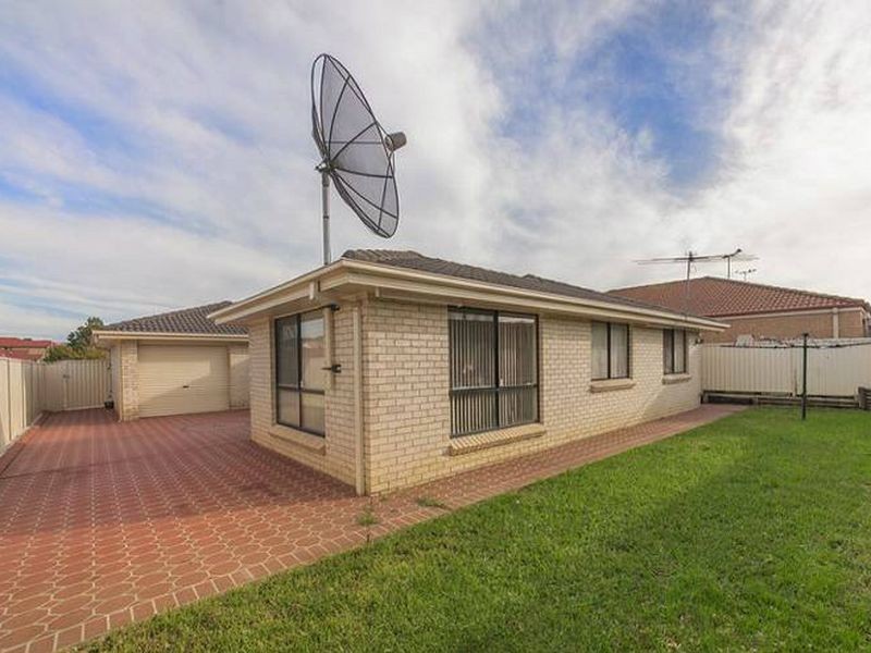 18 Michelago Circuit, Prestons NSW 2170