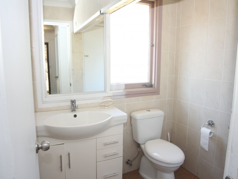 12 Coolabah Place, Macquarie Fields NSW 2564