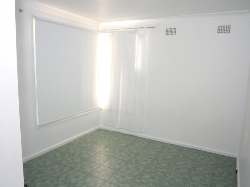 12 Coolabah Place, Macquarie Fields NSW 2564