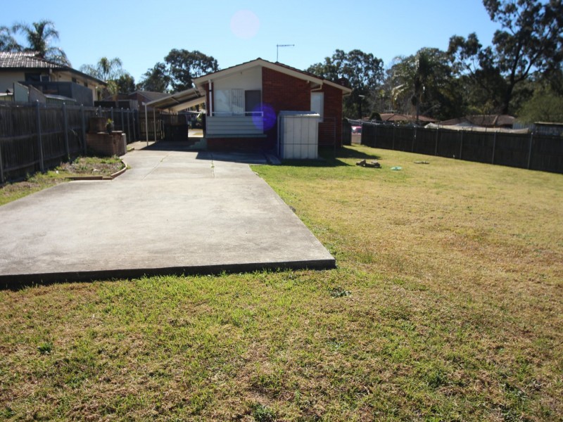 12 Coolabah Place, Macquarie Fields NSW 2564