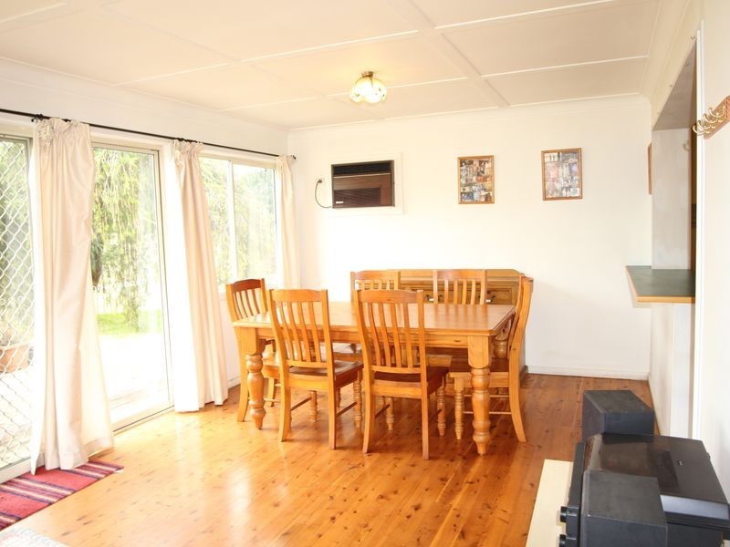 6 Troon Place, St Andrews NSW 2566