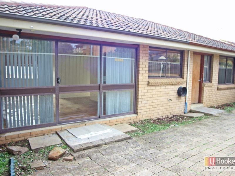 11/4 Dotterel Place, Ingleburn NSW 2565