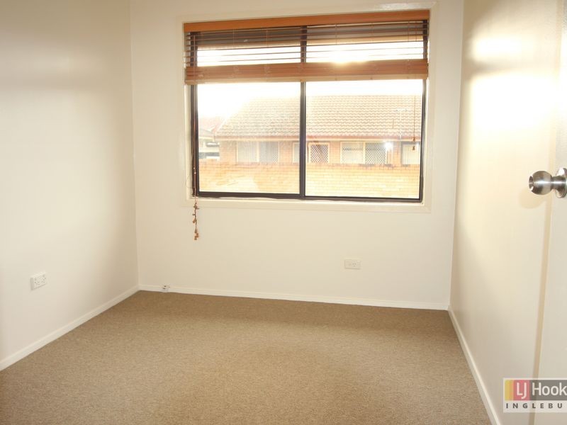 11/4 Dotterel Place, Ingleburn NSW 2565