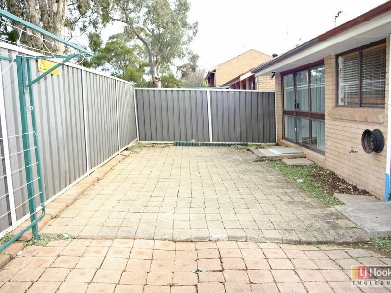 11/4 Dotterel Place, Ingleburn NSW 2565