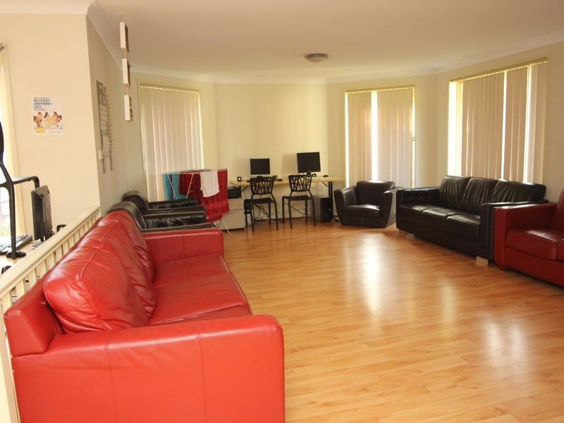 28 Oxley Street, Campbelltown NSW 2560