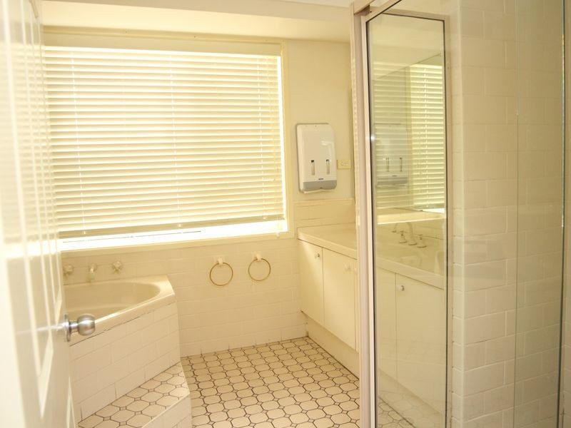 28 Oxley Street, Campbelltown NSW 2560