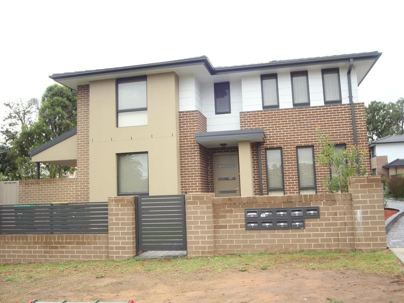 1/2 Jaclyn Street, Ingleburn NSW 2565