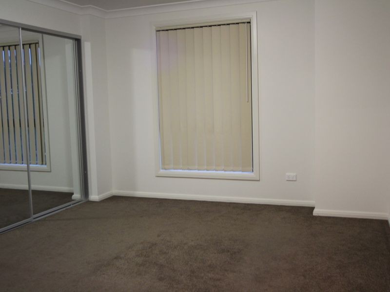1/2 Jaclyn Street, Ingleburn NSW 2565