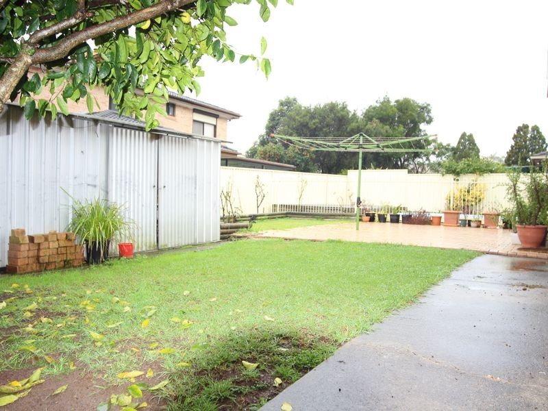 243 Harrow Road, Glenfield NSW 2167