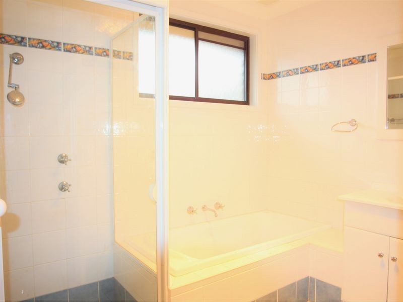 10 Boobook Pl, Ingleburn NSW 2565