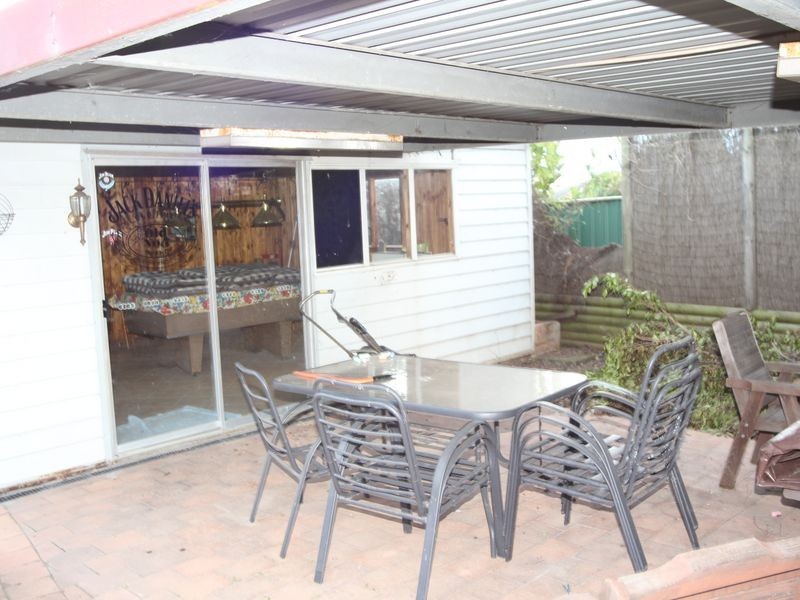 9 Waminda Ave, Campbelltown NSW 2560
