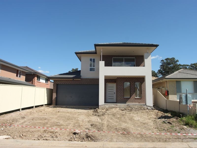 4 Domain Bvd, Prestons NSW 2170