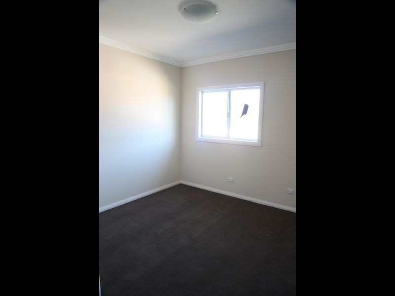 4 Domain Bvd, Prestons NSW 2170