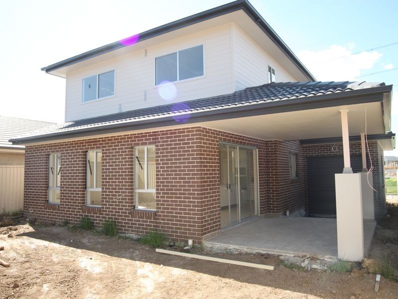 4 Domain Bvd, Prestons NSW 2170