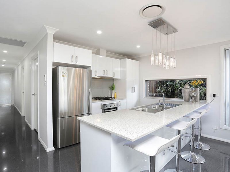 39 Woodroffe Street, Minto NSW 2566