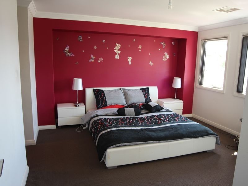 6 Tate Place, Minto NSW 2566